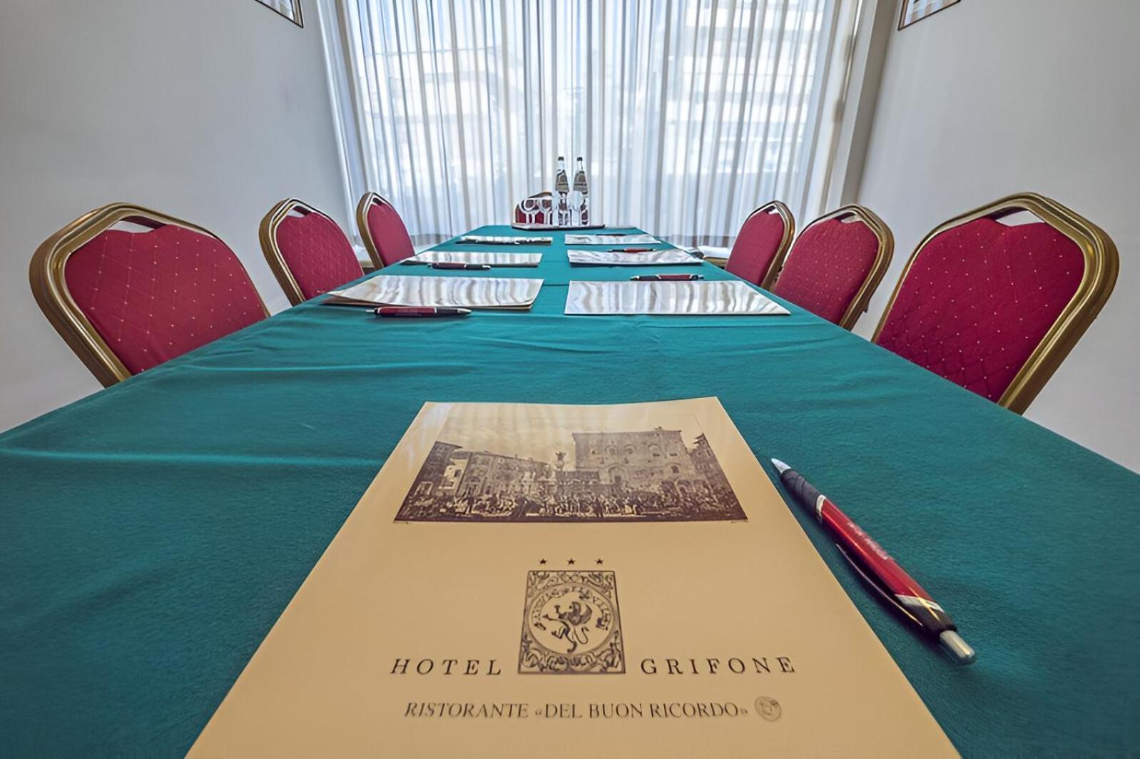 Grifone Hotel Перуджа Екстер'єр фото