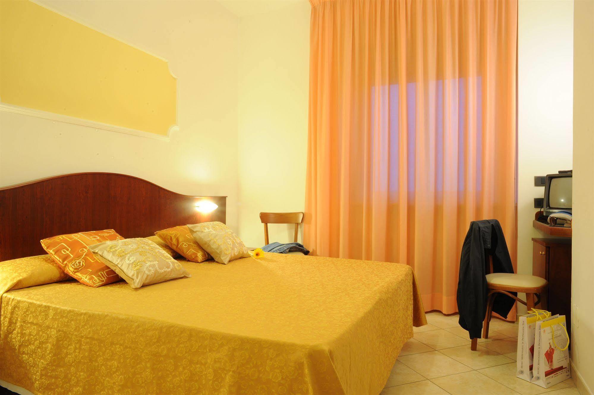 Grifone Hotel Перуджа Екстер'єр фото